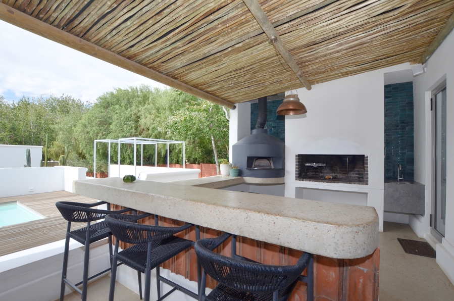 5 Bedroom Property for Sale in Riebeek Kasteel Western Cape